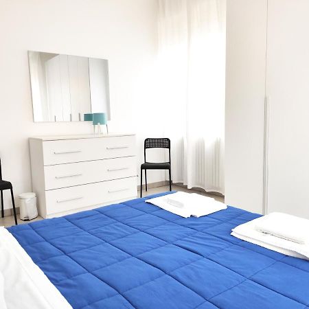 Mamma Casa Marina Center Apartments Римини Екстериор снимка