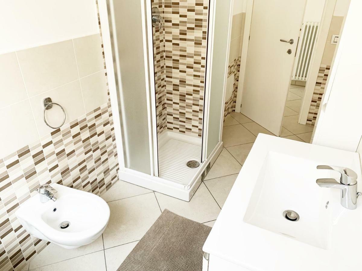 Mamma Casa Marina Center Apartments Римини Екстериор снимка