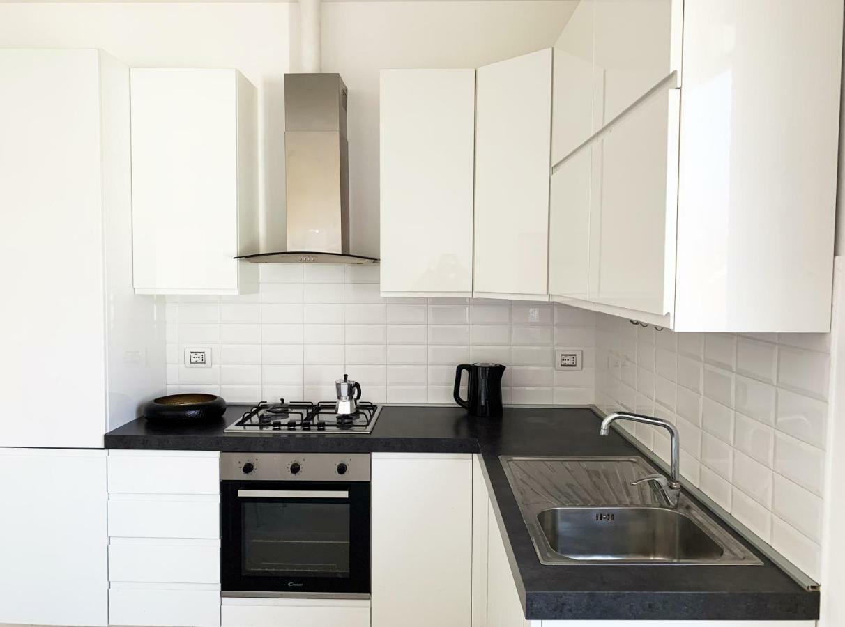 Mamma Casa Marina Center Apartments Римини Екстериор снимка