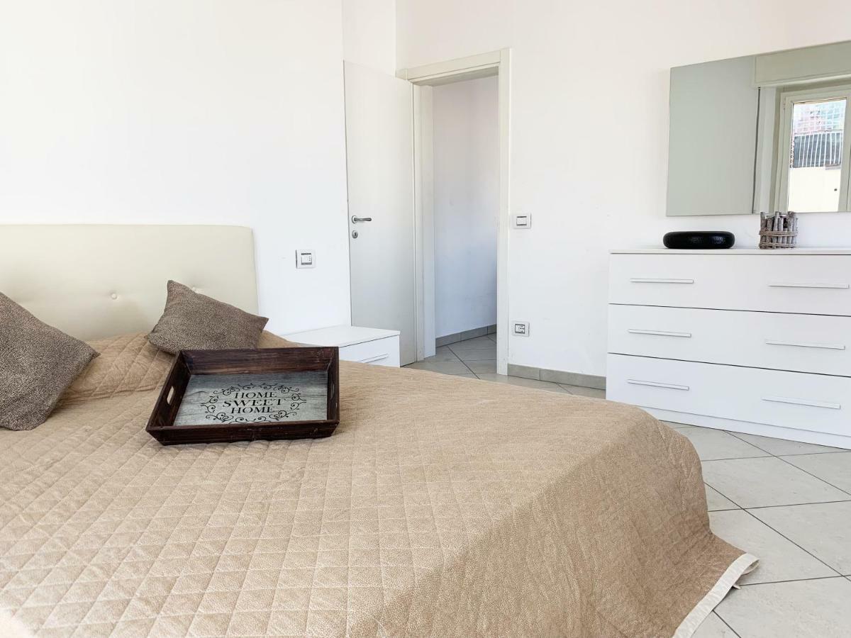 Mamma Casa Marina Center Apartments Римини Екстериор снимка