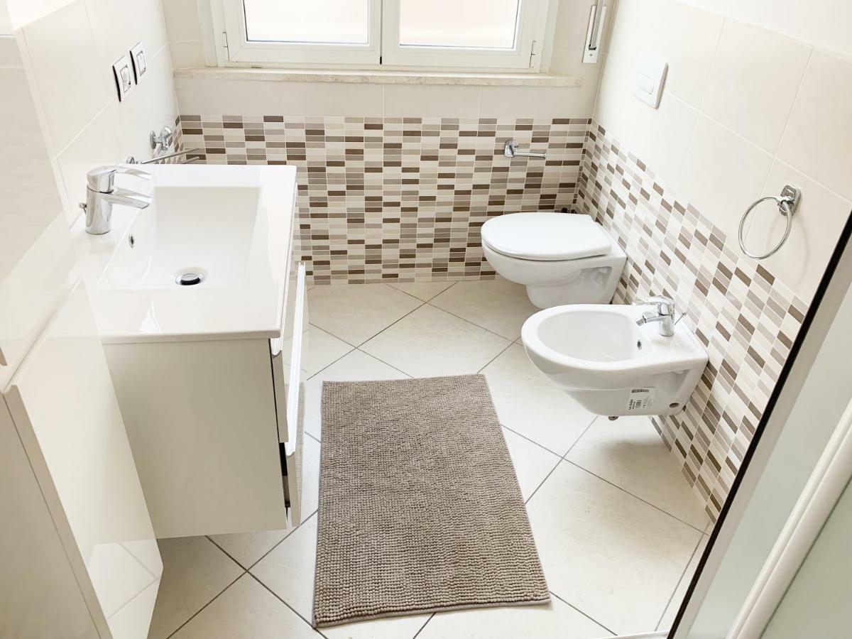 Mamma Casa Marina Center Apartments Римини Екстериор снимка