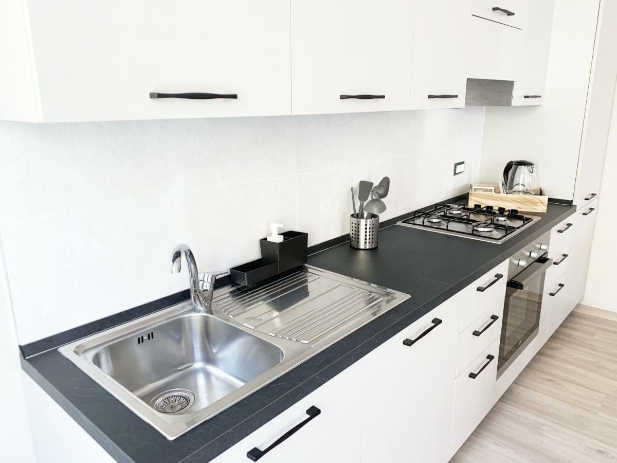 Mamma Casa Marina Center Apartments Римини Екстериор снимка