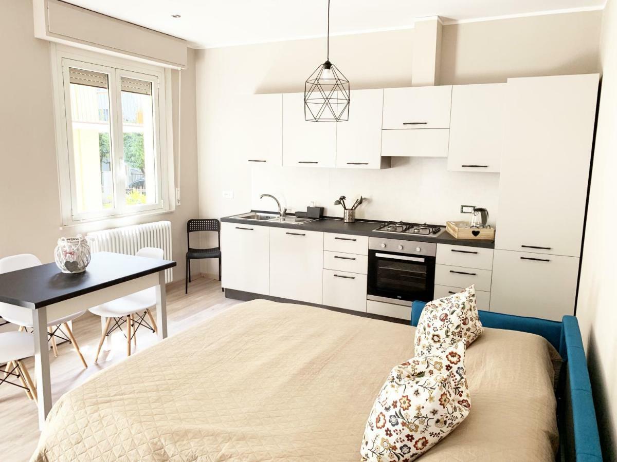 Mamma Casa Marina Center Apartments Римини Екстериор снимка