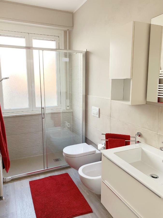 Mamma Casa Marina Center Apartments Римини Екстериор снимка