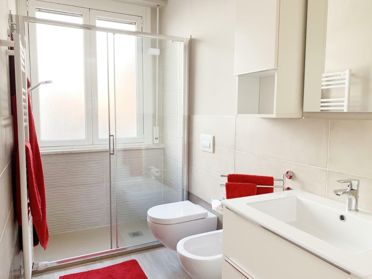 Mamma Casa Marina Center Apartments Римини Екстериор снимка