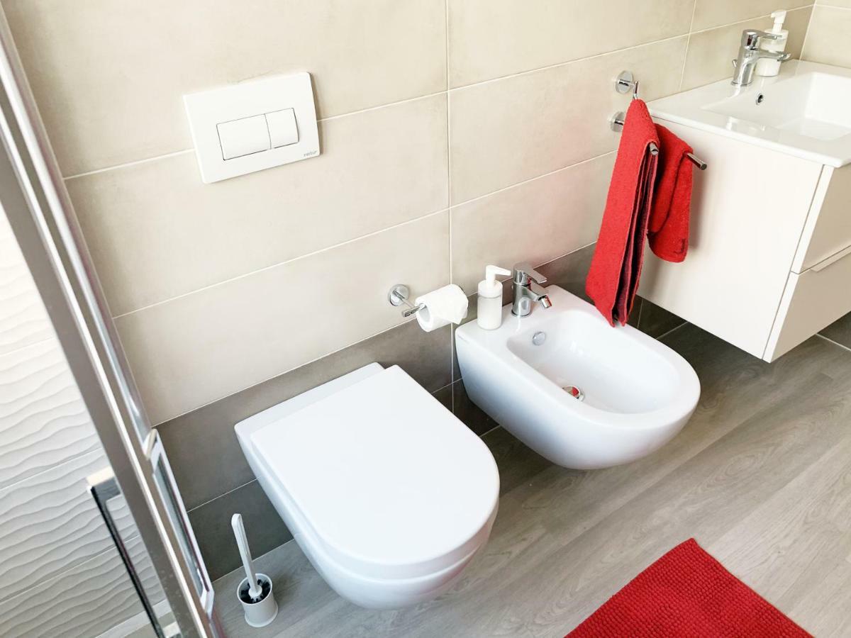 Mamma Casa Marina Center Apartments Римини Екстериор снимка